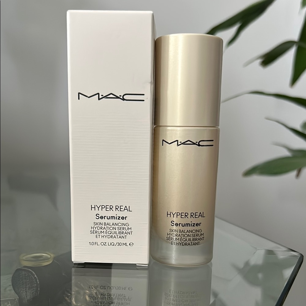 MAC HYPER REAL Serumizer